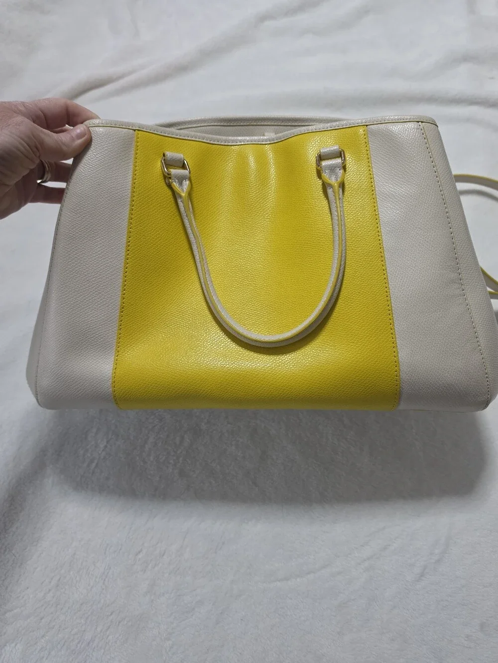 Coach Margot Carryall